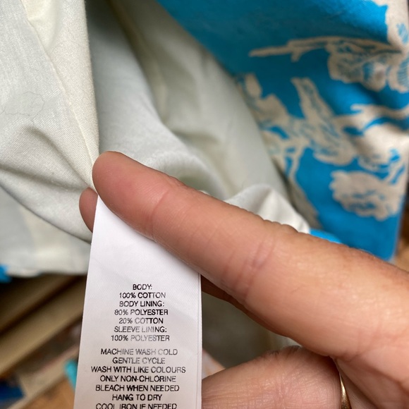 Joe Fresh Spring Coat. Lovely pattern, great for those early spring days. - Picture 4 of 4